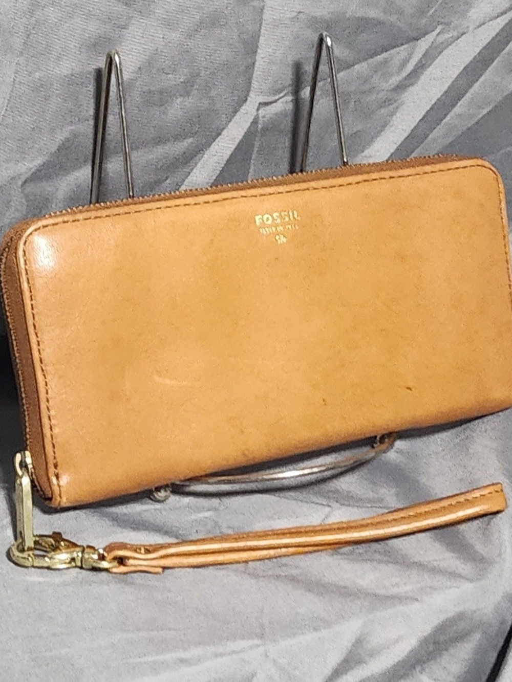 Fossil Tan Light Brown Leather Long Zip Around Wallet
